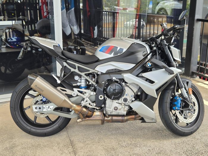 2025 BMW M 1000 R M 1000 White