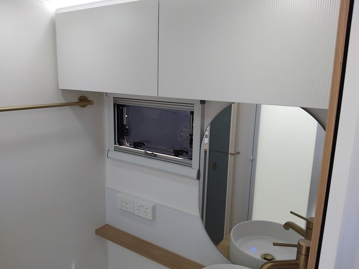 2026 Cadillac RV Ourea Royal King Bed Family Van Triple Bunks Victron Package