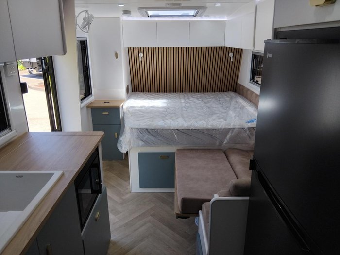 2026 Cadillac RV Ourea Royal King Bed Family Van Triple Bunks Victron Package