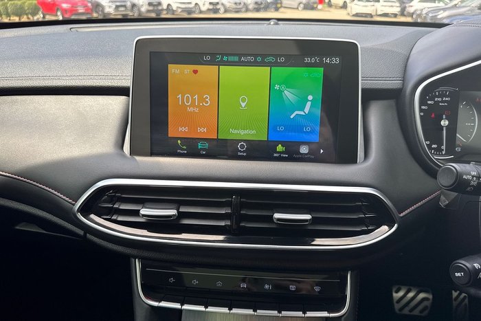 2023 MG HS Essence X