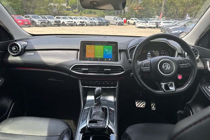 2023 MG HS Essence X