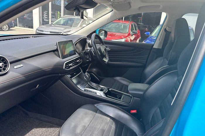 2023 MG HS Essence X