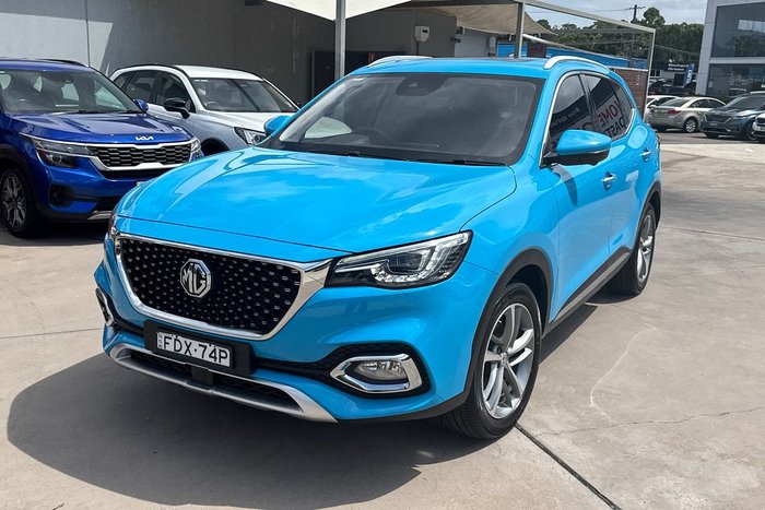 2023 MG HS Essence X