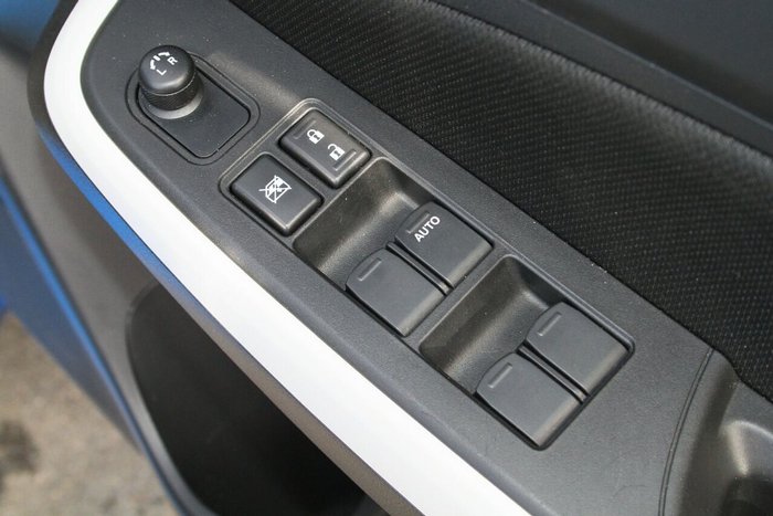 2017 Suzuki Swift GL Navigator Safety Pack