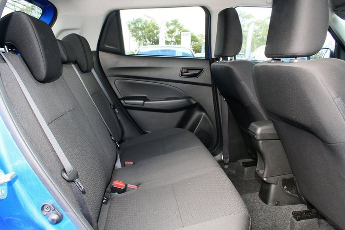 2017 Suzuki Swift GL Navigator Safety Pack