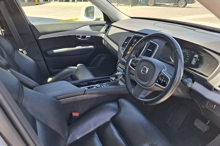 2020 Volvo XC90 D5 Momentum