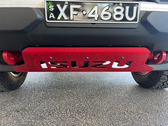 2025 Isuzu D-MAX BLADE