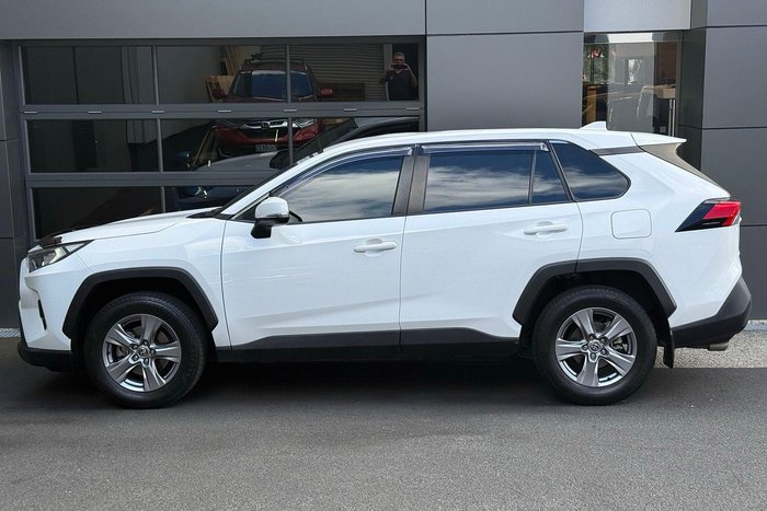 2022 Toyota RAV4 GX