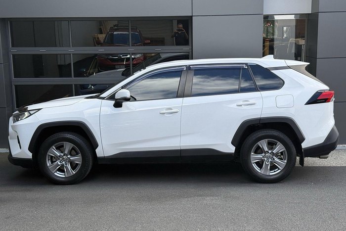 2022 Toyota RAV4 GX