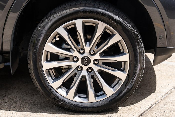 2024 Ford Everest Platinum