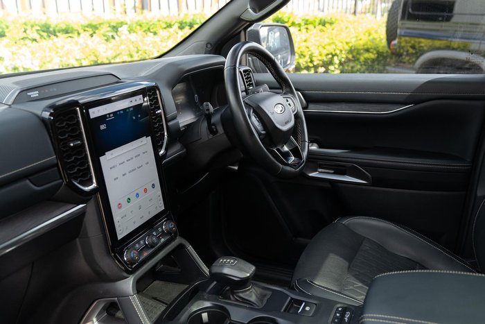 2024 Ford Everest Platinum