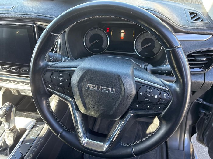 2022 Isuzu MU-X LS-U