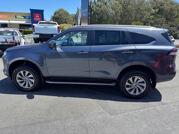 2022 Isuzu MU-X LS-U