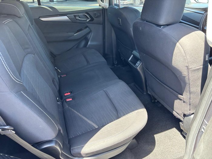 2022 Isuzu MU-X LS-U