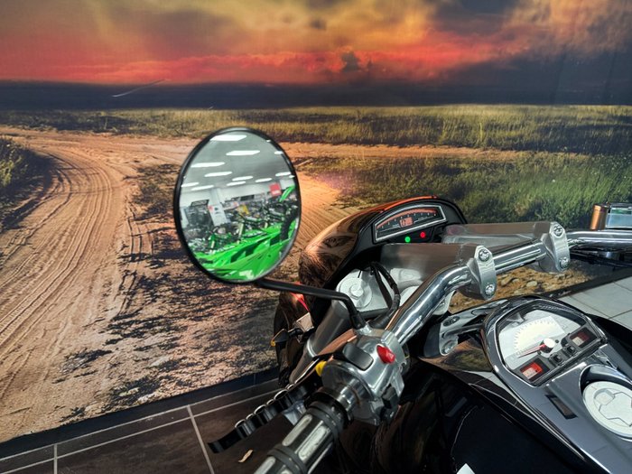 2011 Suzuki VZR 1800 BOULEVARD (M109R) BLACK