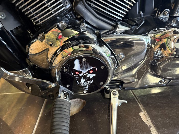 2011 Suzuki VZR 1800 BOULEVARD (M109R) BLACK