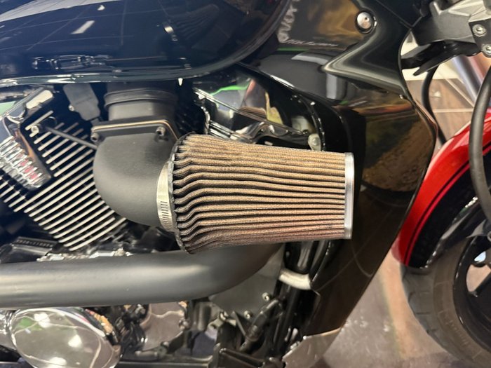 2011 Suzuki VZR 1800 BOULEVARD (M109R) BLACK