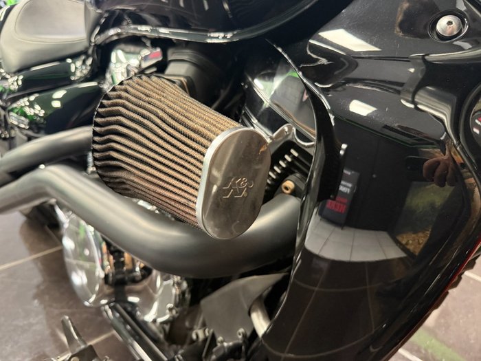 2011 Suzuki VZR 1800 BOULEVARD (M109R) BLACK