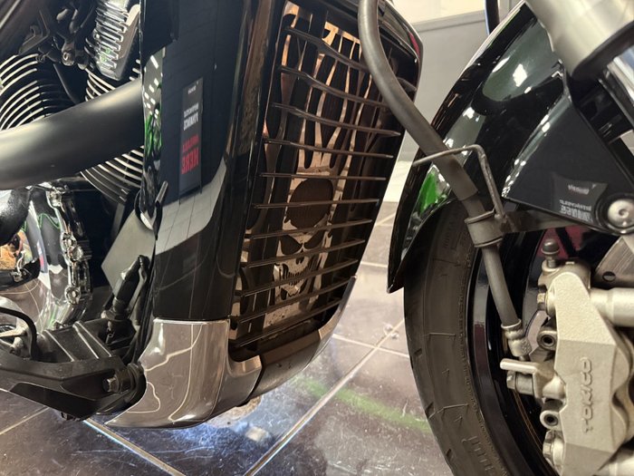 2011 Suzuki VZR 1800 BOULEVARD (M109R) BLACK