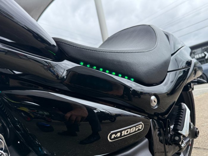 2011 Suzuki VZR 1800 BOULEVARD (M109R) BLACK