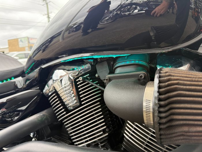 2011 Suzuki VZR 1800 BOULEVARD (M109R) BLACK