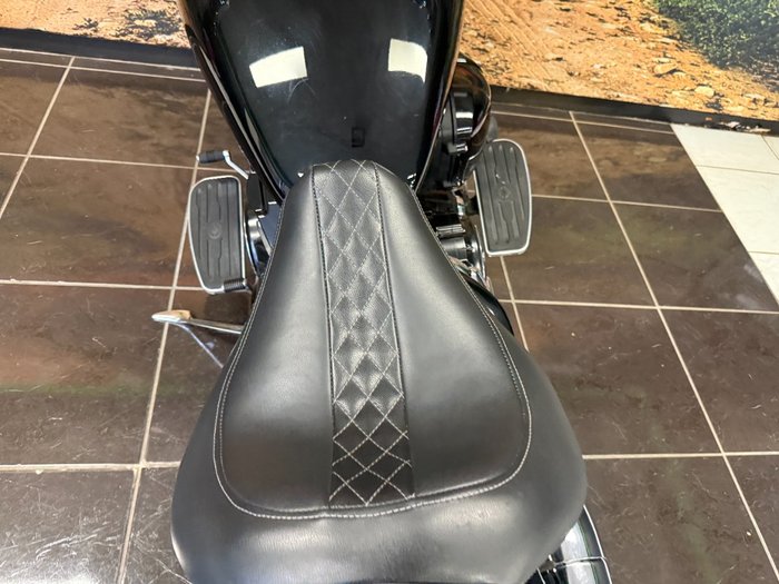 2010 Yamaha XVS1300A V-STAR BLACK