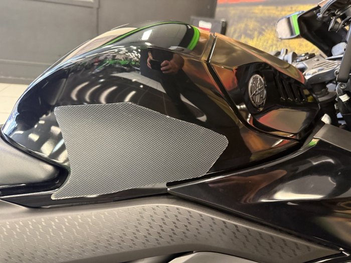 2022 Yamaha YZF-R3 BLACK