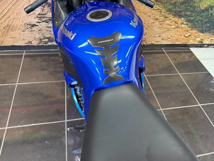 2006 Kawasaki ZX14-R BLUE