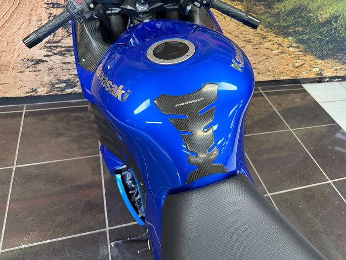 2006 Kawasaki ZX14-R BLUE