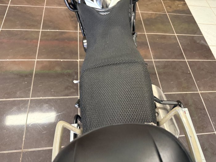 2012 Triumph TIGER 800 ABS WHITE