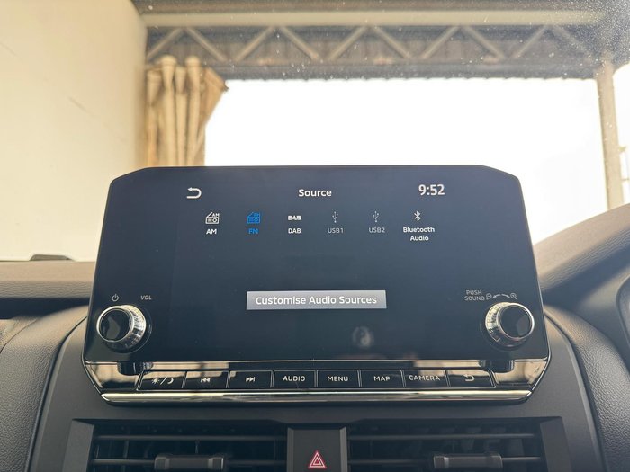 2025 Mitsubishi Triton GLX+