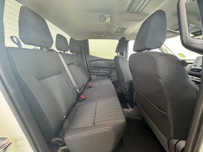 2025 Mitsubishi Triton GLX+