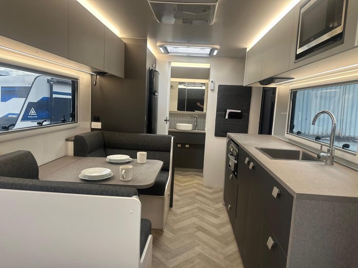 2026 New Age Caravans 19' Manta Ray Expedition Mr19er Exp My26
