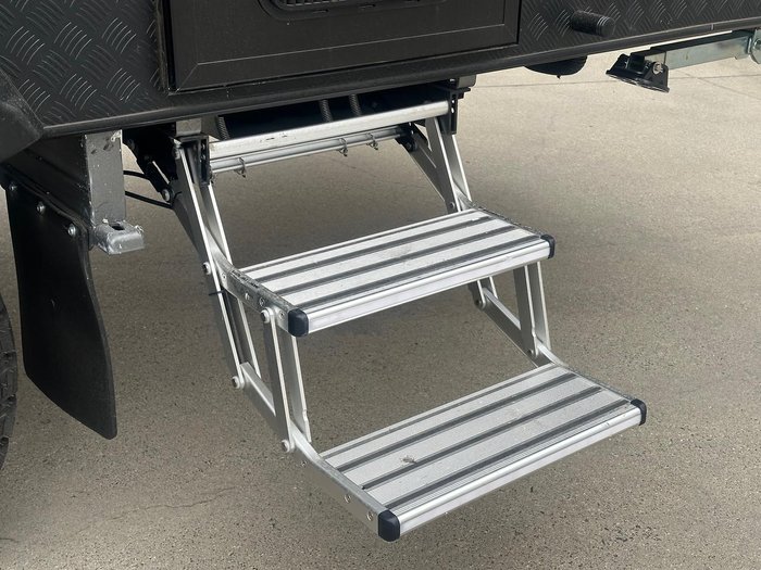 2026 New Age Caravans Manta Ray 19 Expedition Mr19er Exp My26