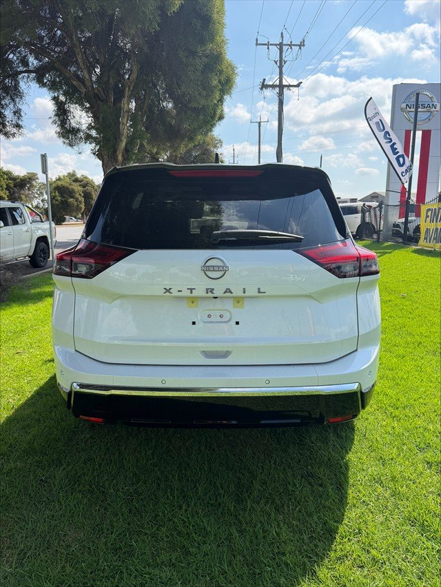 2025 Nissan T33 TI-L