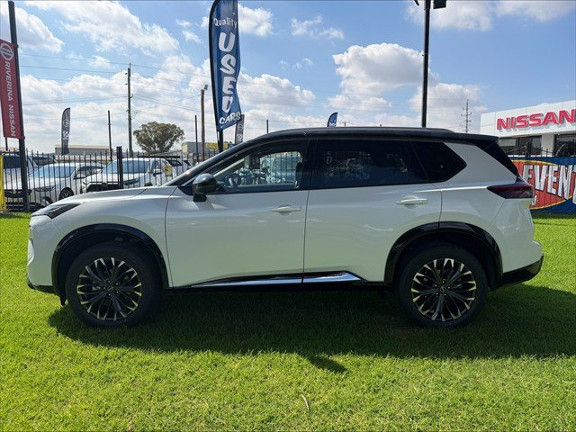 2025 Nissan T33 TI-L