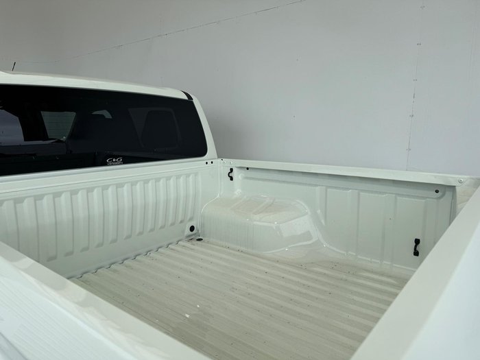 2025 Mitsubishi Triton GLX+