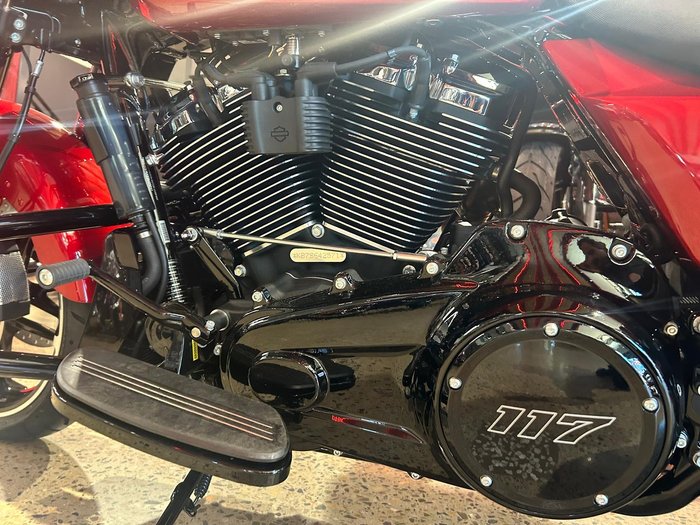 2025 Harley-Davidson Street Glide 117 (FLHX) Touring Red