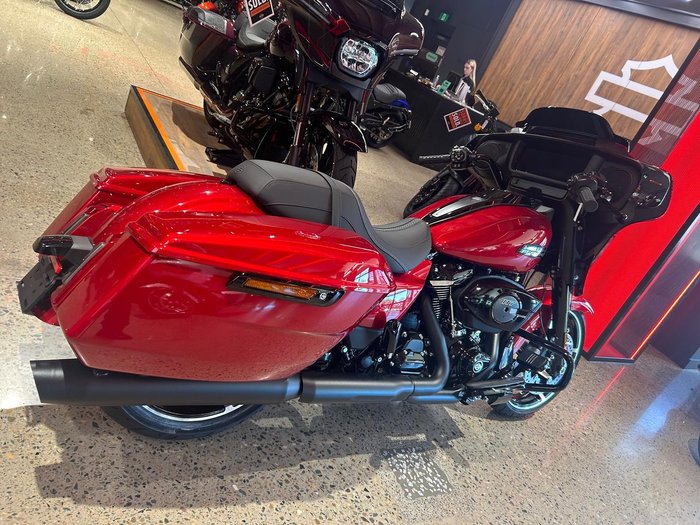 2025 Harley-Davidson Street Glide 117 (FLHX) Touring Red