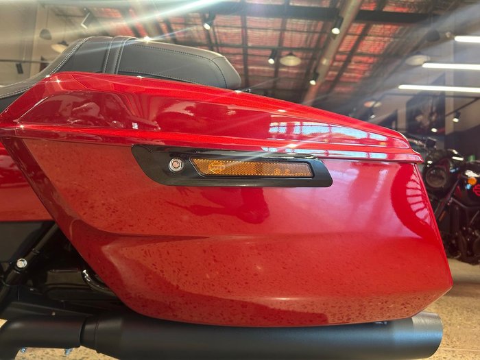 2025 Harley-Davidson Street Glide 117 (FLHX) Touring Red