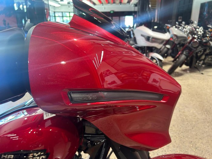 2025 Harley-Davidson Street Glide 117 (FLHX) Touring Red