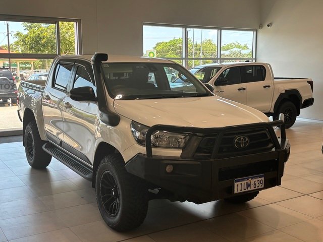 2023 Toyota Hilux 4x4 2.8L DSL D/C/C 6AT SR