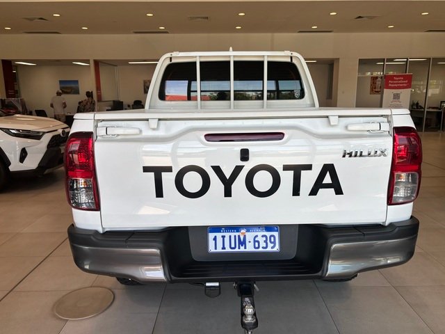 2023 Toyota Hilux 4x4 2.8L DSL D/C/C 6AT SR