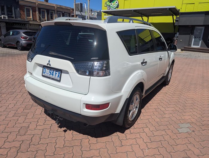 2010 Mitsubishi Outlander LS ZH MY10 4X4 On Demand White