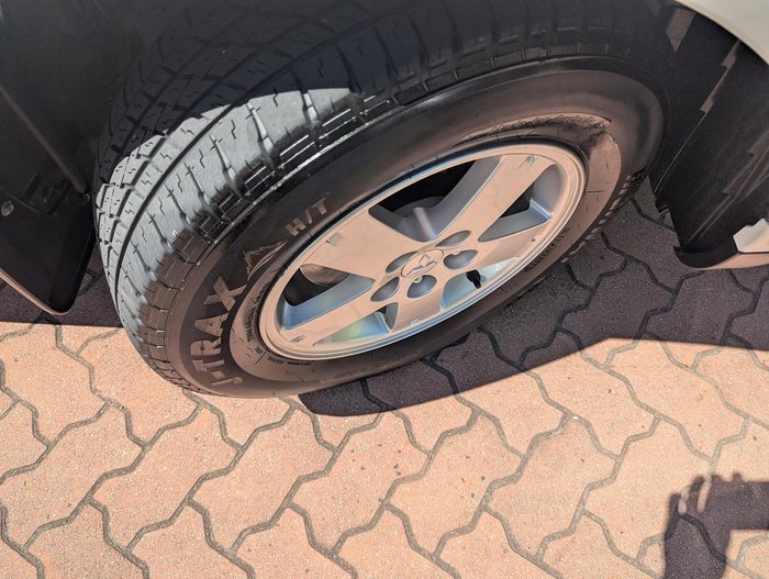 2010 Mitsubishi Outlander LS ZH MY10 4X4 On Demand White