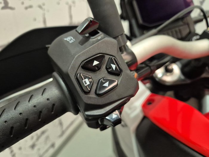 2023 Aprilia Tuareg 660 Tuareg Red