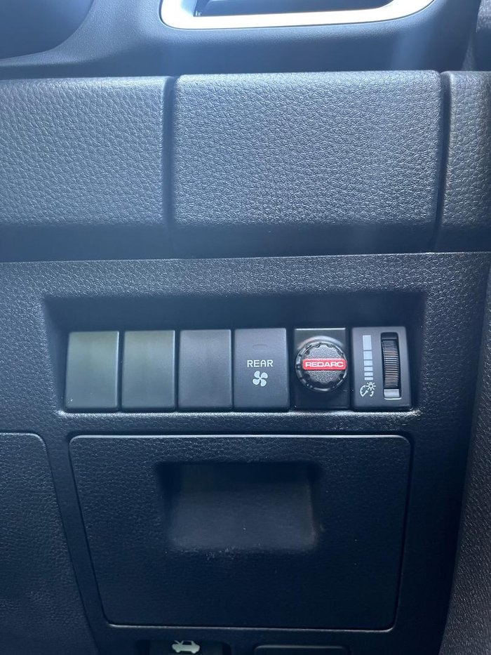 2025 Isuzu MU-X LS-M