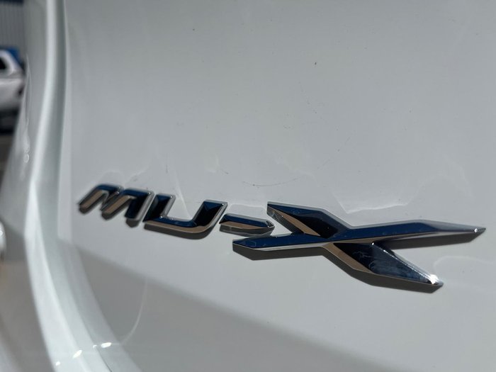 2025 Isuzu MU-X LS-M