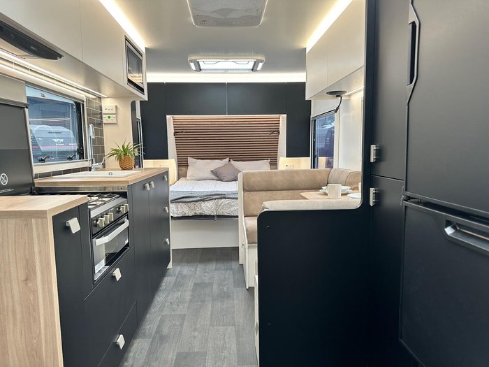 2026 New Age Caravans Manta Ray 19 Ft Mr19ermy26