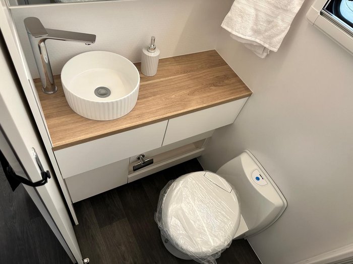 2026 New Age Caravans Manta Ray 19 Ft Mr19ermy26